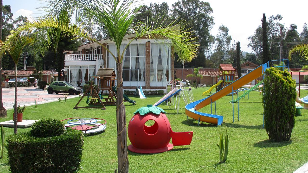 Hotel Villa Monarca Inn Ситакуаро Экстерьер фото