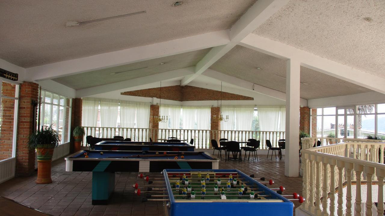 Hotel Villa Monarca Inn Ситакуаро Экстерьер фото