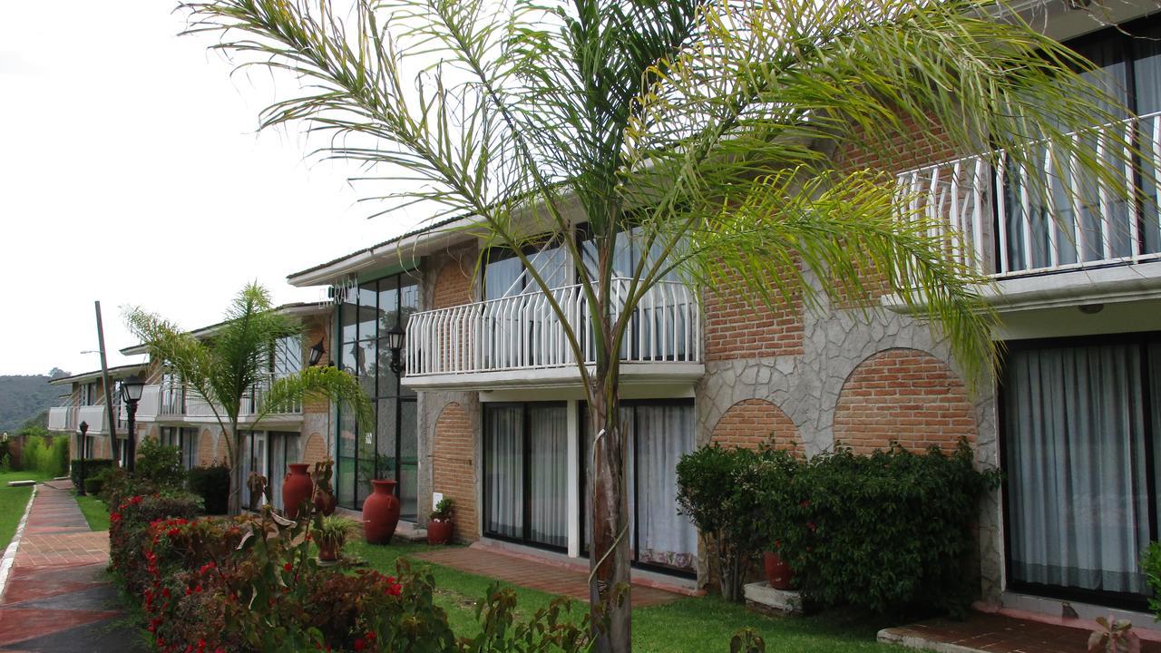 Hotel Villa Monarca Inn Ситакуаро Экстерьер фото