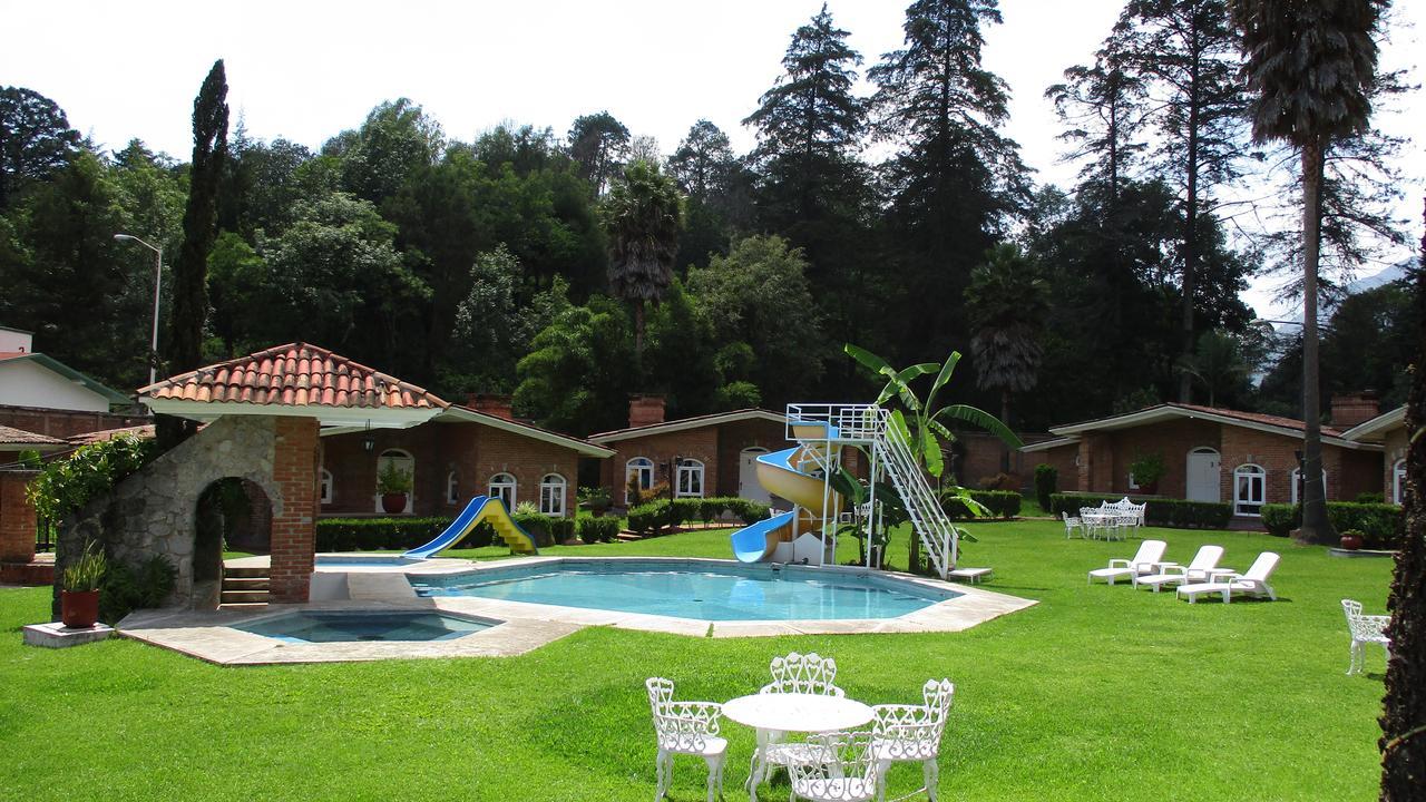 Hotel Villa Monarca Inn Ситакуаро Экстерьер фото