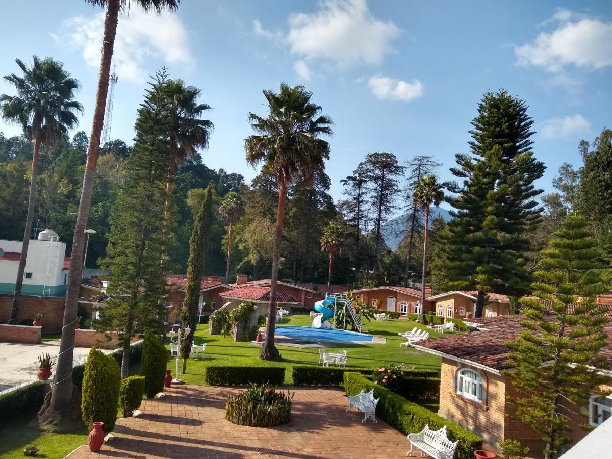 Hotel Villa Monarca Inn Ситакуаро Экстерьер фото
